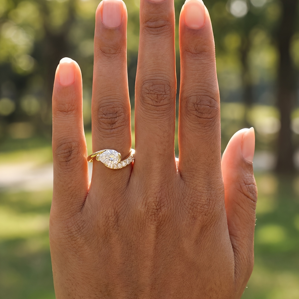 Women's Luxury Shiny Pear-Shaped Twist Engagement Ring